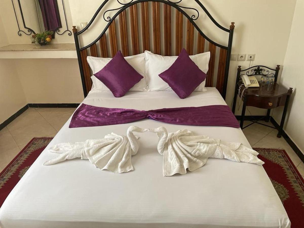 Perla Hôtel Fez Buitenkant foto