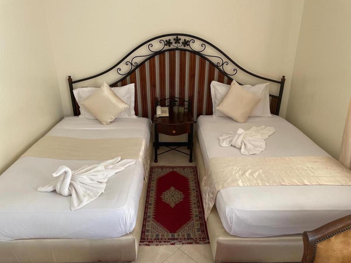 Perla Hôtel Fez Buitenkant foto