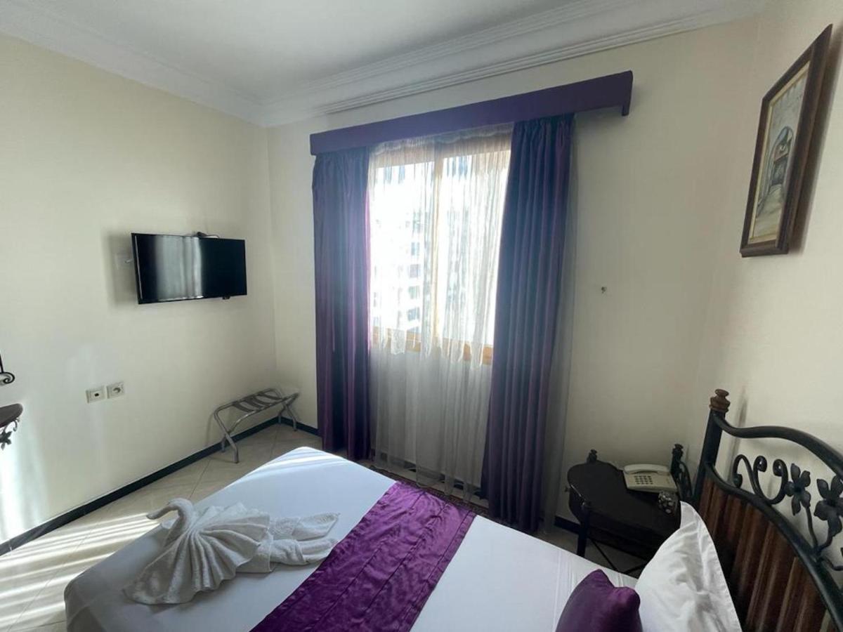 Perla Hôtel Fez Buitenkant foto