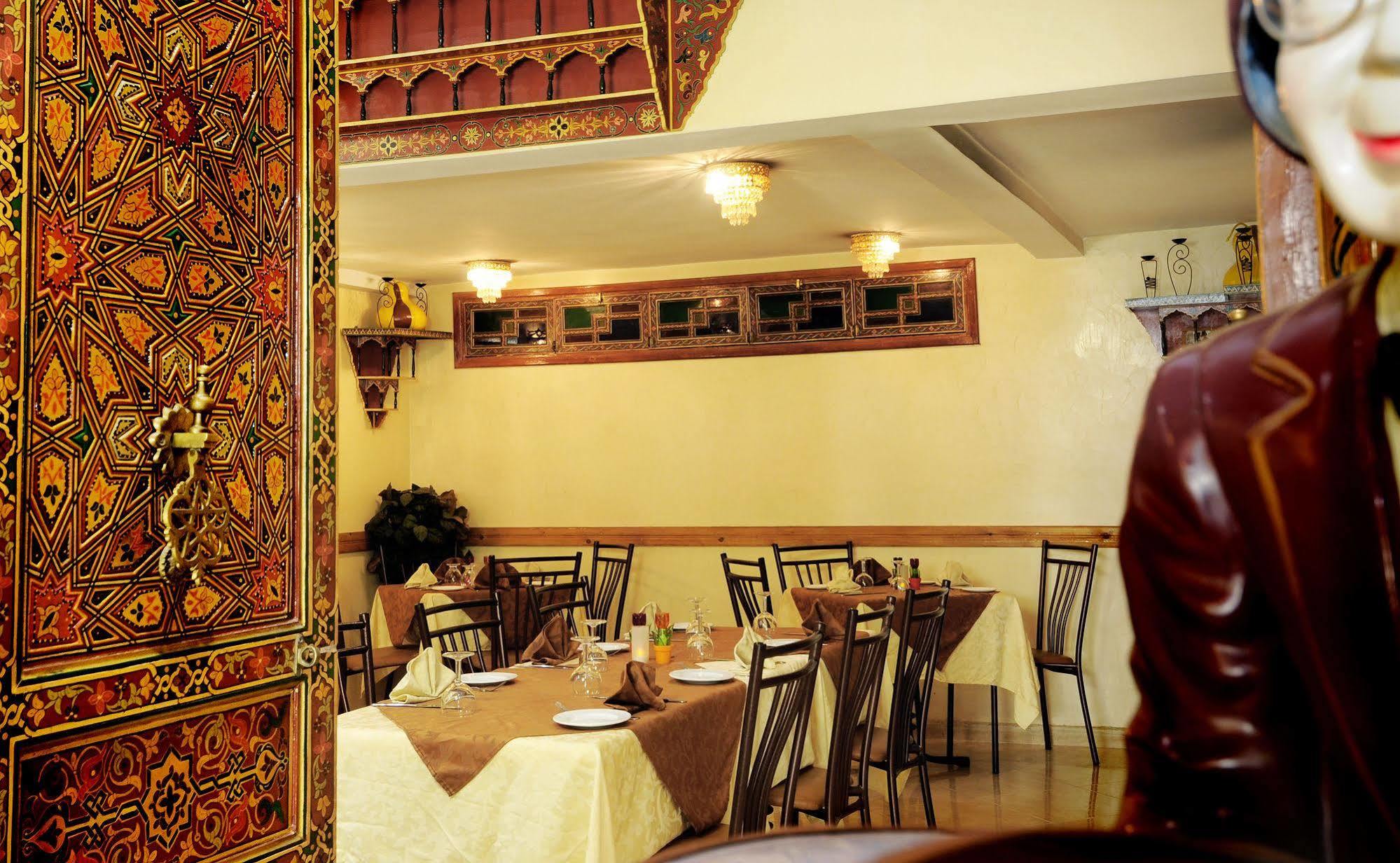 Perla Hôtel Fez Buitenkant foto